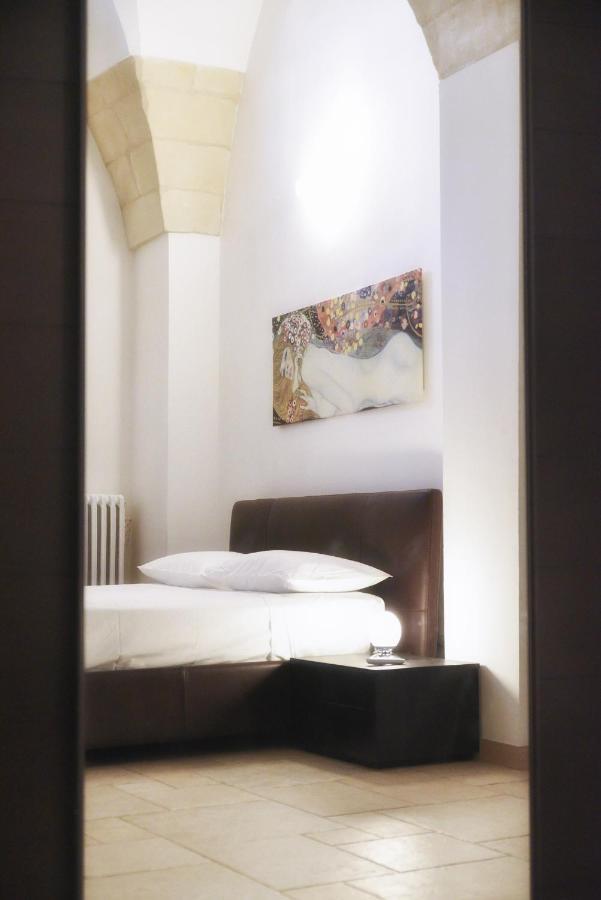 Milestone Inn Lecce Buitenkant foto