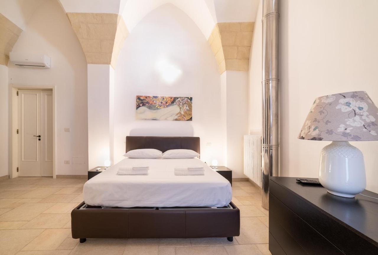 Milestone Inn Lecce Buitenkant foto