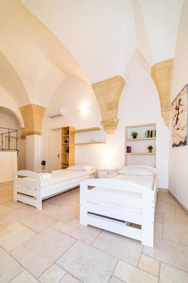 Milestone Inn Lecce Buitenkant foto